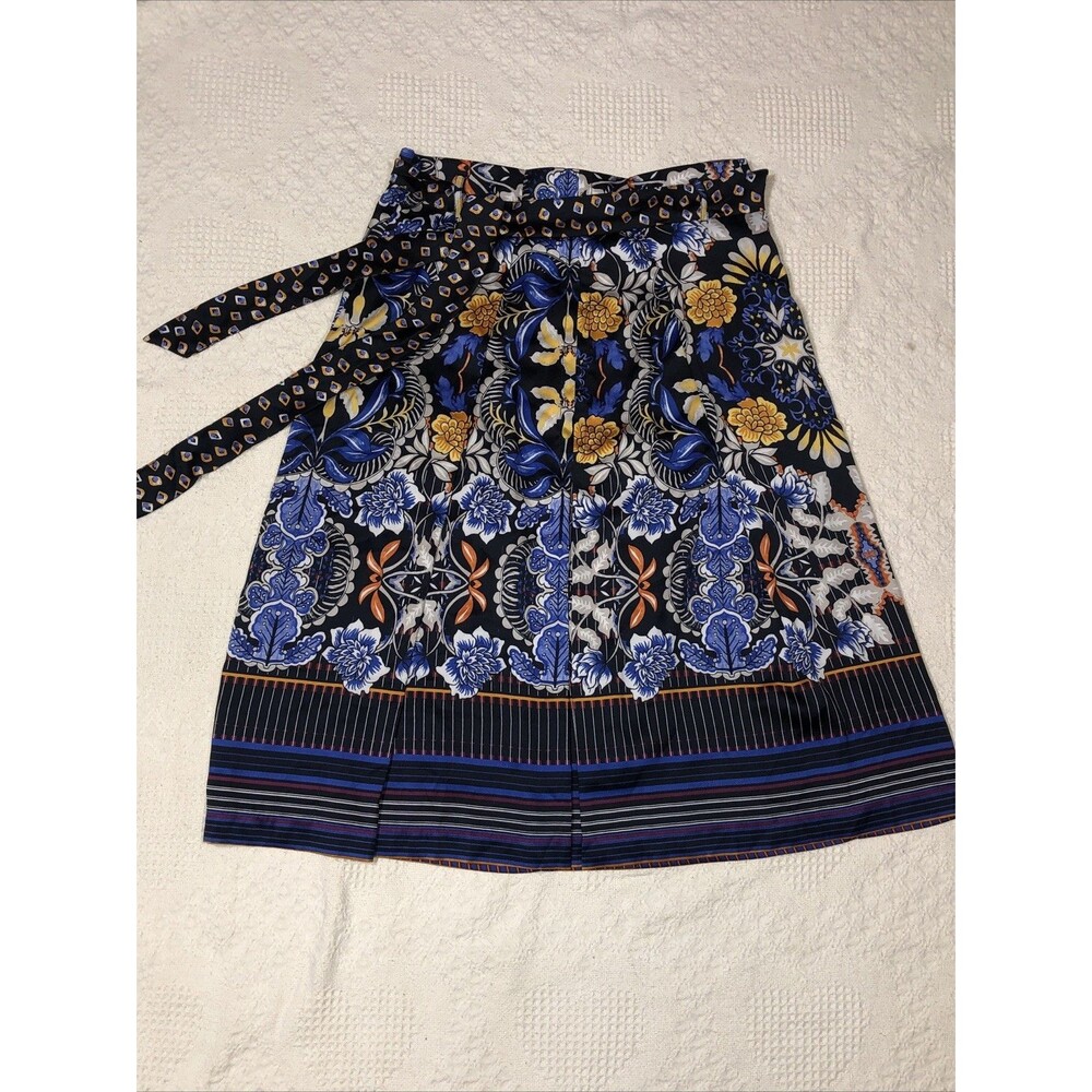 Ann Taylor Loft Blue Floral A Line Skirt Size 6 EUC!